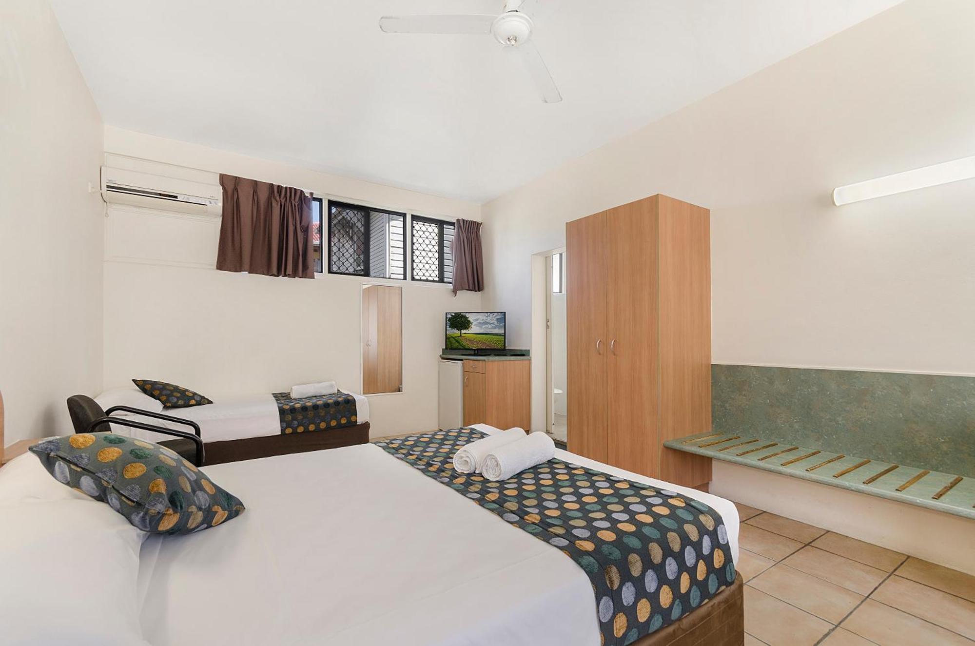 Beach House Motel Townsville Eksteriør bilde
