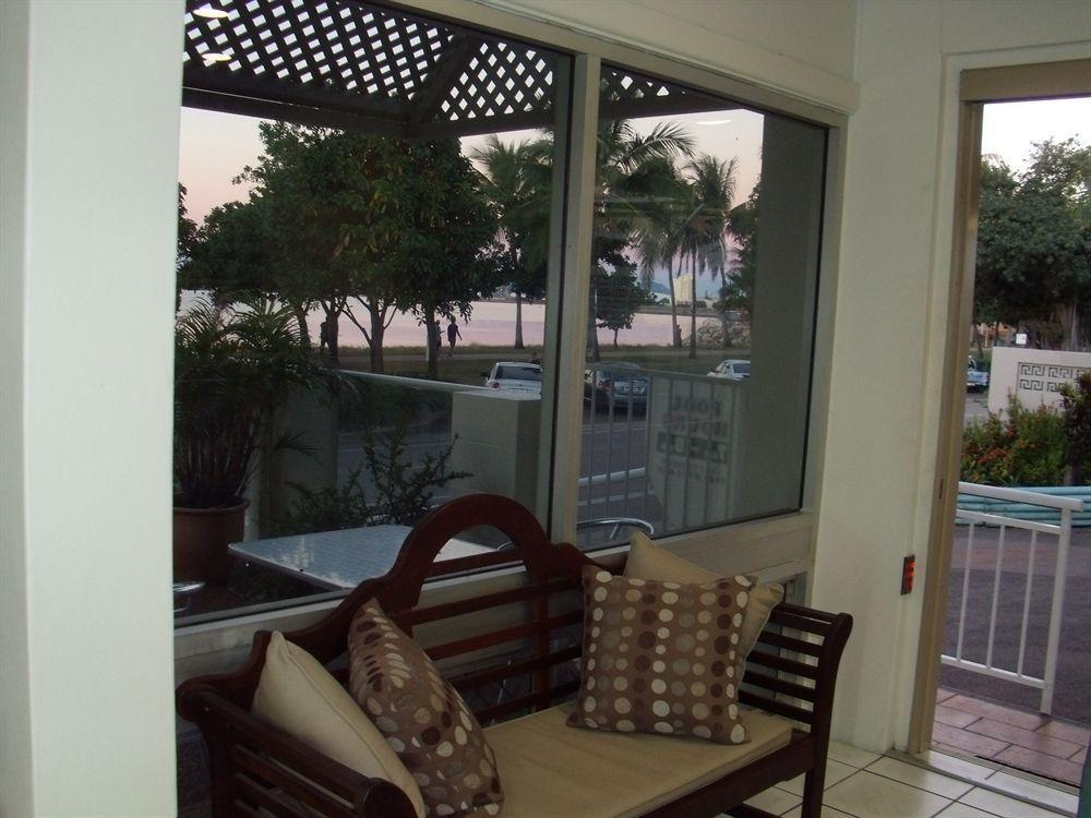 Beach House Motel Townsville Eksteriør bilde