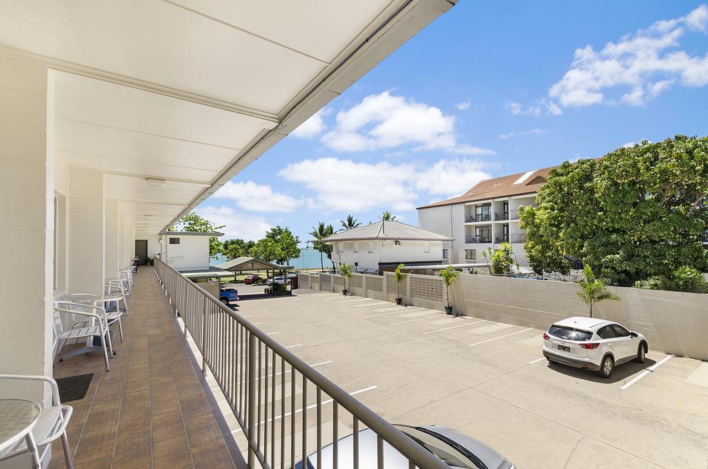 Beach House Motel Townsville Eksteriør bilde