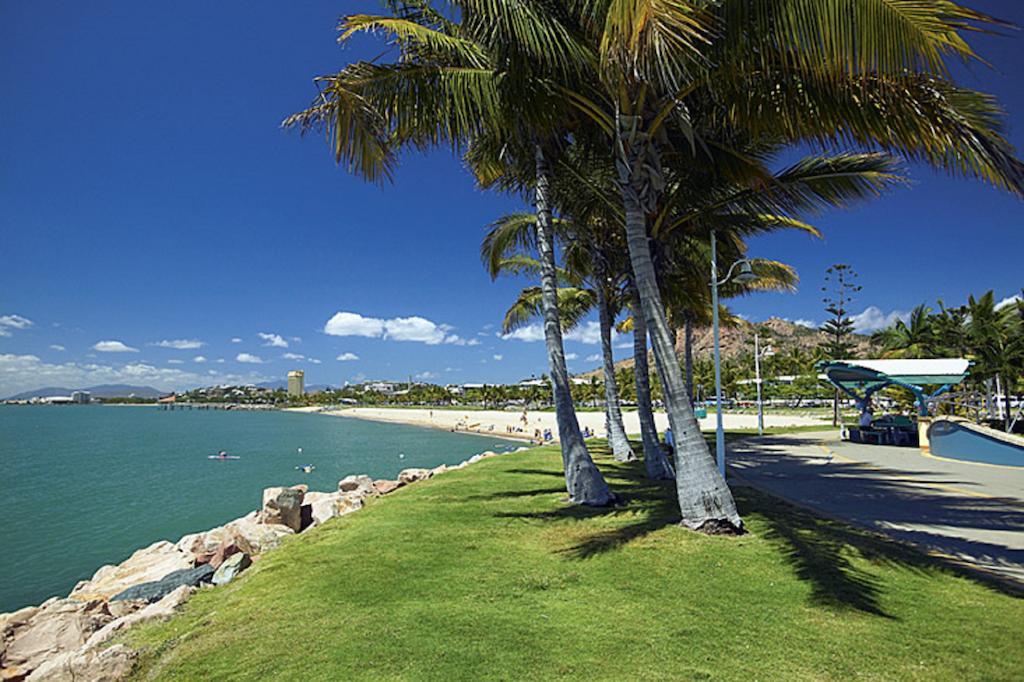 Beach House Motel Townsville Eksteriør bilde