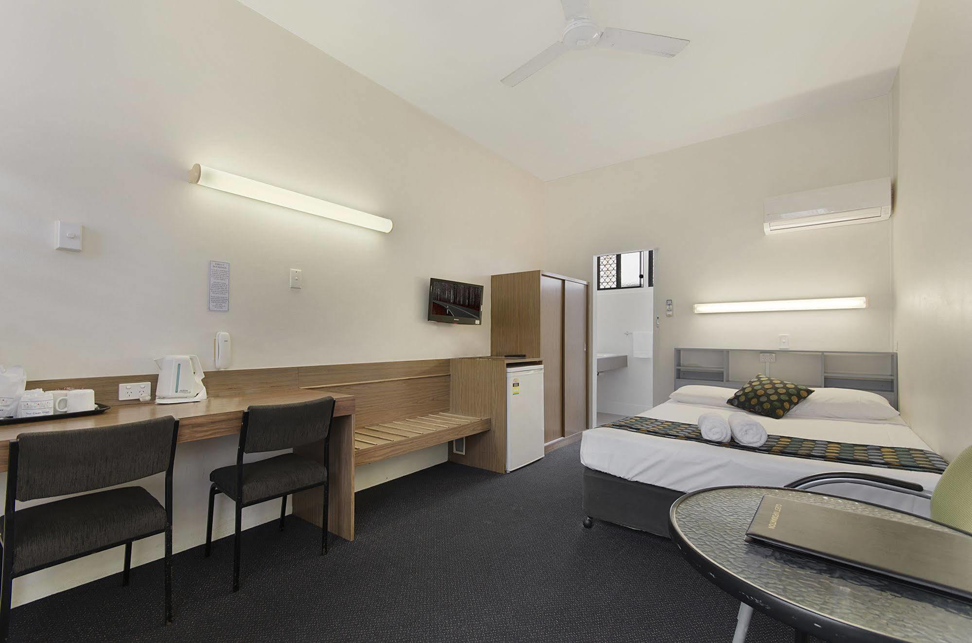 Beach House Motel Townsville Eksteriør bilde