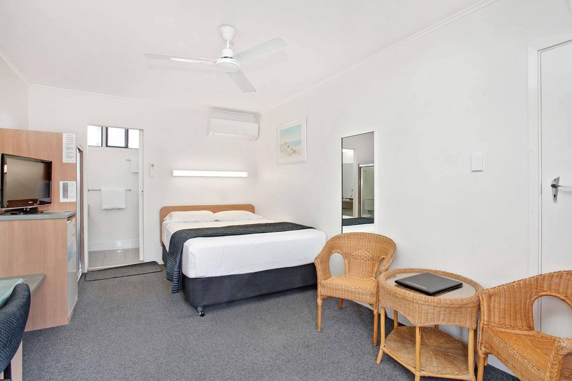 Beach House Motel Townsville Eksteriør bilde